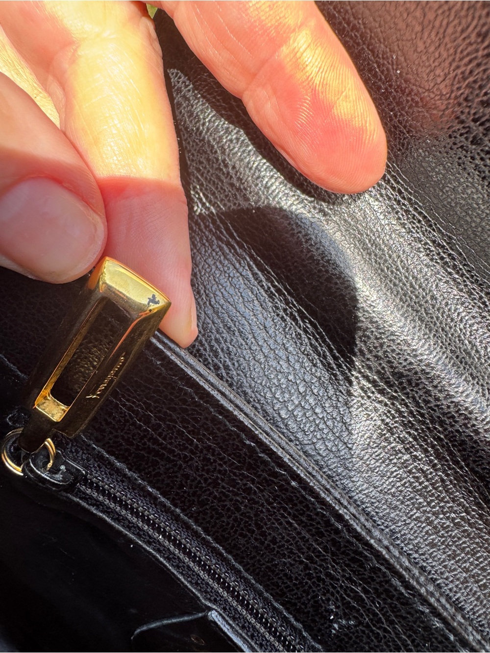 Salvatore Ferragamo Black Top-Handle Leather Purse amazing feet Quiet Luxury - Picture 14 of 14